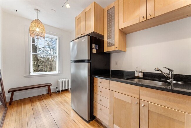 Photo - 20 Concord Ave Unit 6R