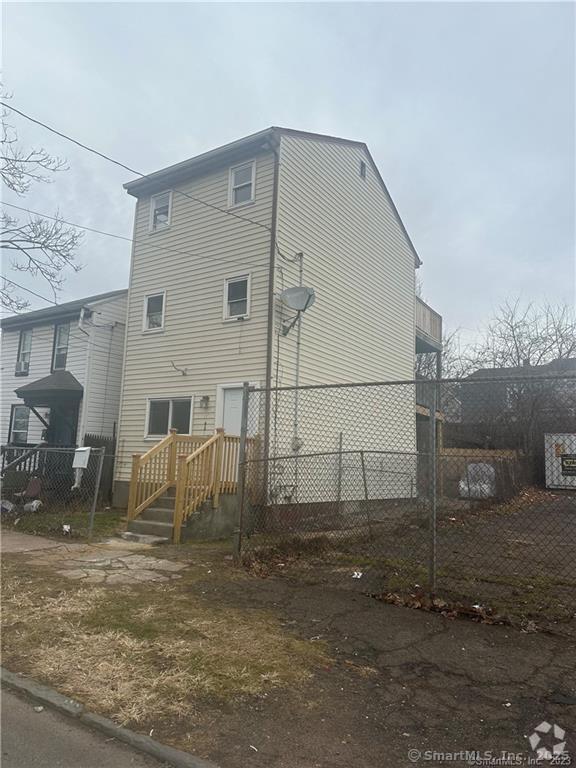 Building Photo - 127 Haven St Rental