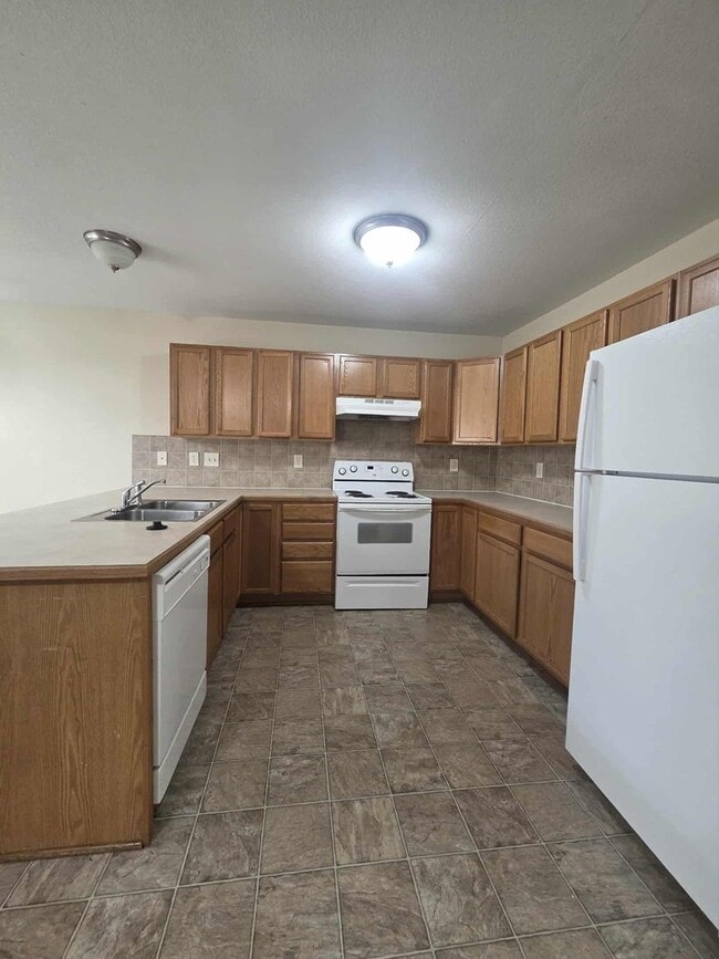Photo - Affordable rental!!!