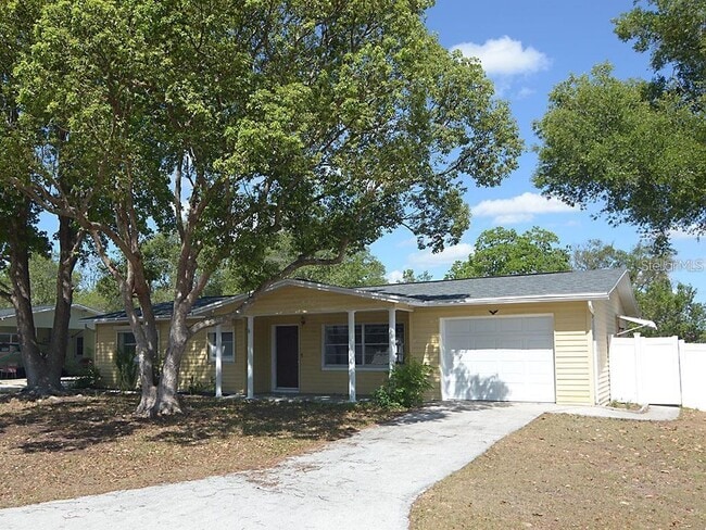 Photo - 98 S Adams St