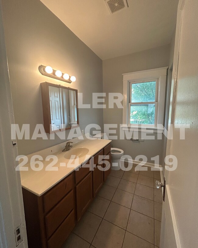 Photo - 7324 38th Ave Unit Front