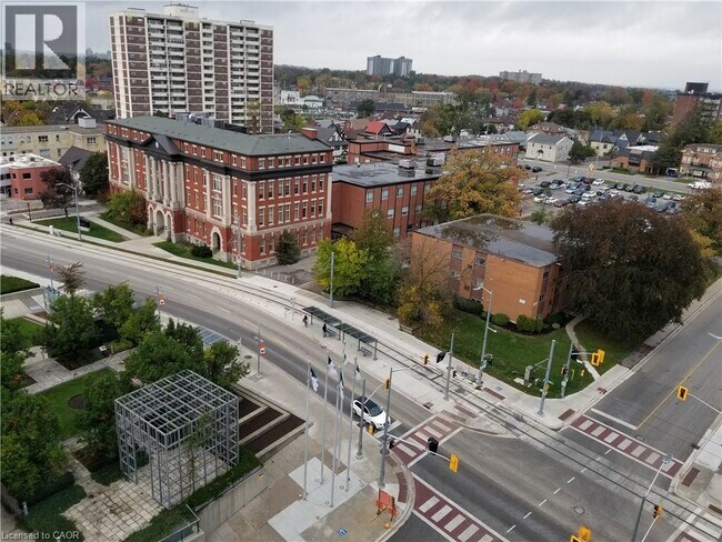 Photo - 85 Duke St W Unité 811