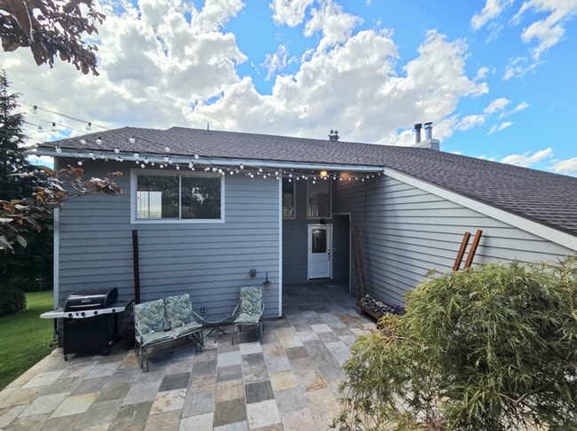 Building Photo - Extra Large 4-Bed, 2.5-Bath for Rent in East Wenatchee SD!