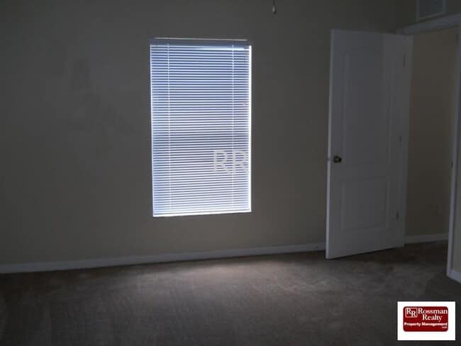 Photo - 2016 NE 7th Pl