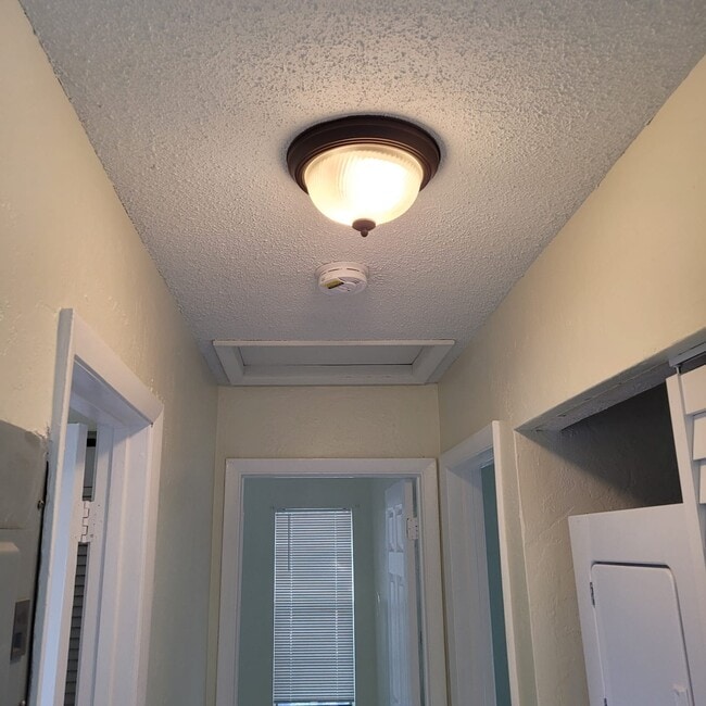 Photo - 1440 SW 41st Ave