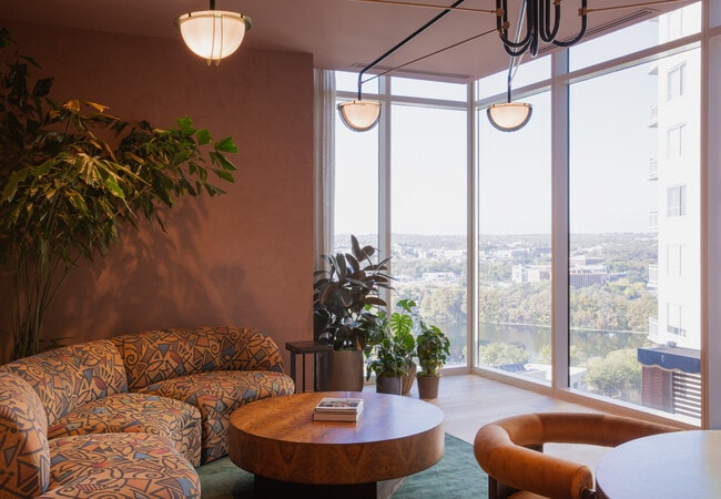 Building Photo - Paseo