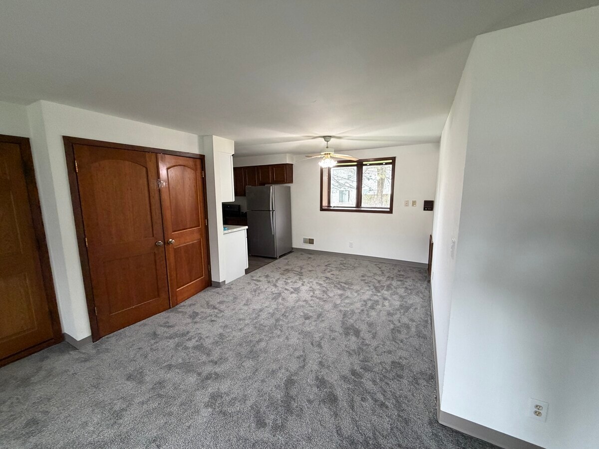 Photo - 6154 S 42nd St