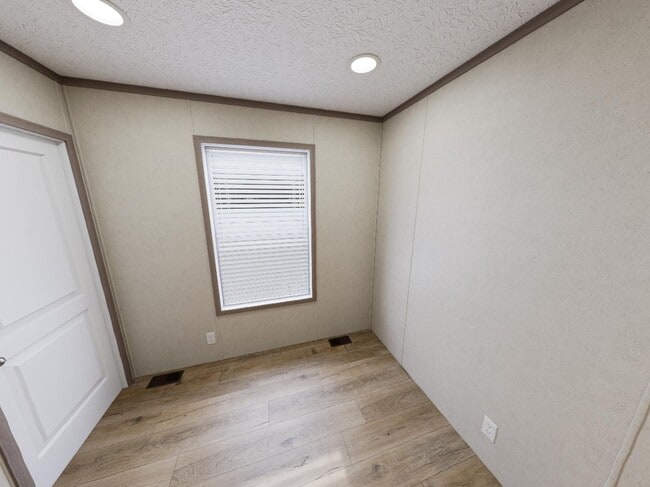 Photo - 3938 King Edwards Ct