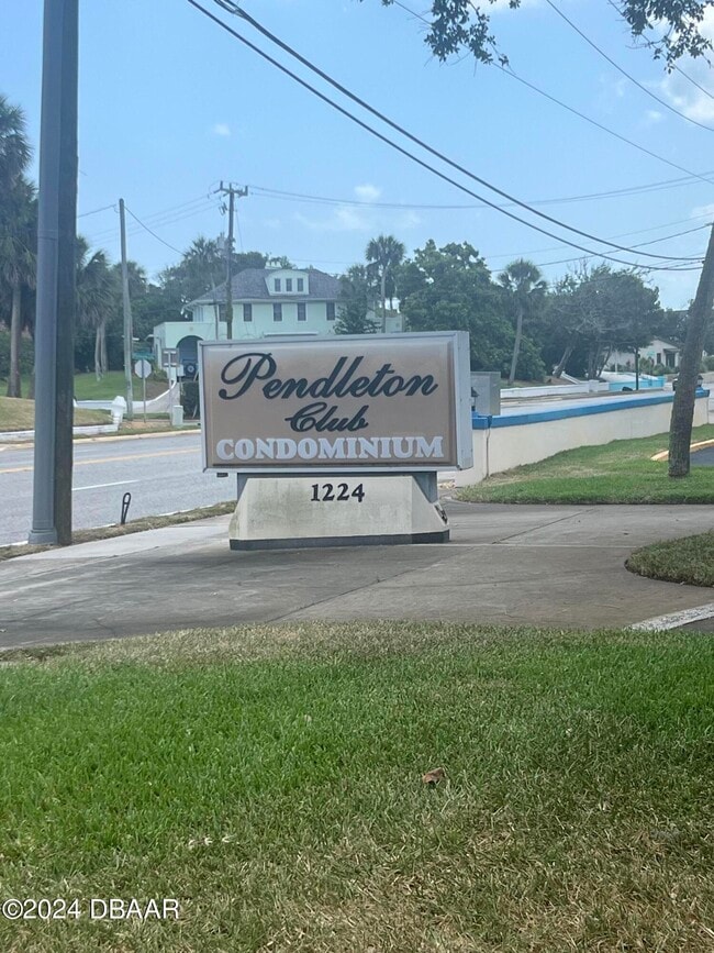 Building Photo - 1224 S Peninsula Dr Unit 620
