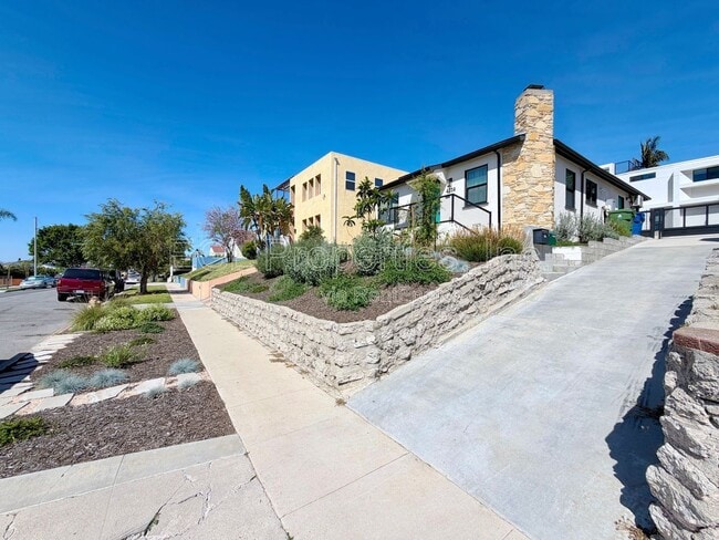 Building Photo - 4239 W 64th St