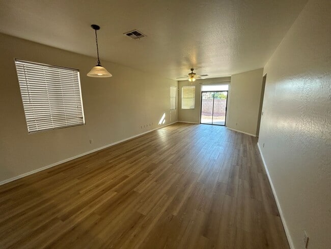 Photo - 6315 S 69th Glen