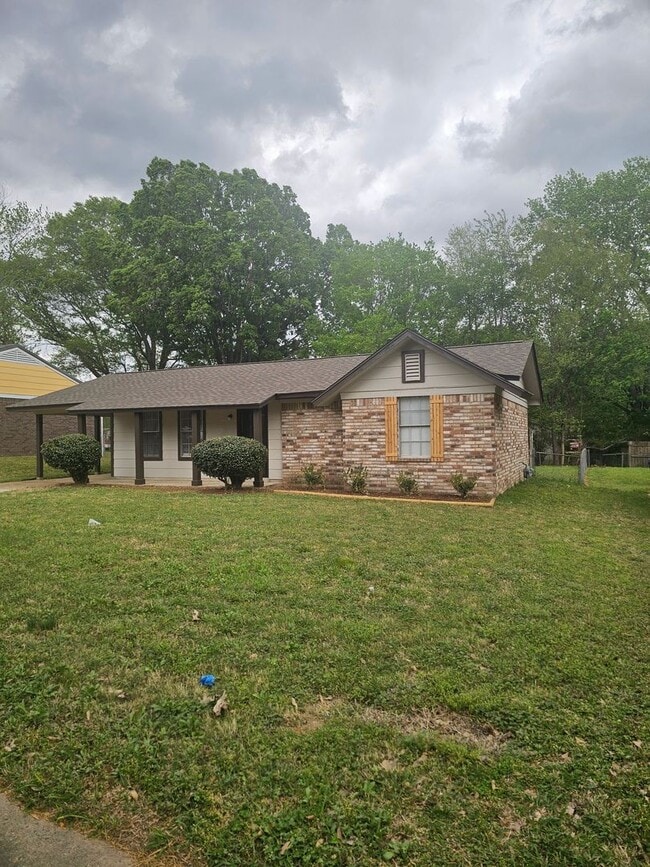 Photo - 6620 Forestgate Rd