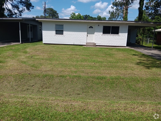 Building Photo - 120 Emerite Dr Rental