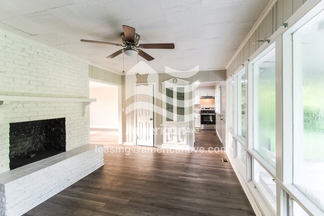 Photo - 605 Westview Dr