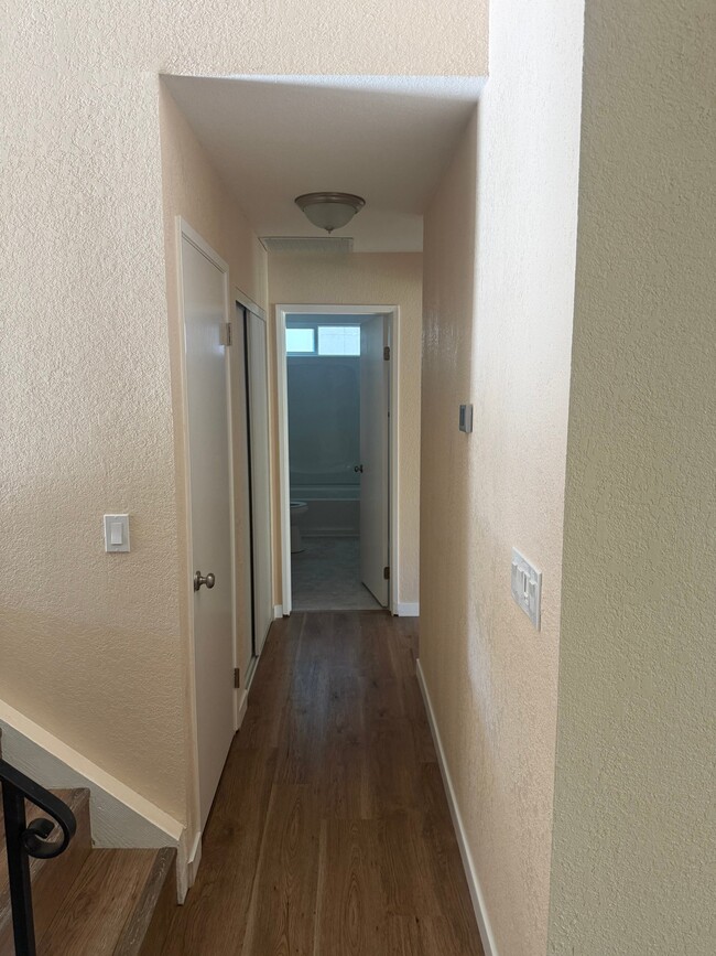 Photo - 1315 Gillpepper Ln