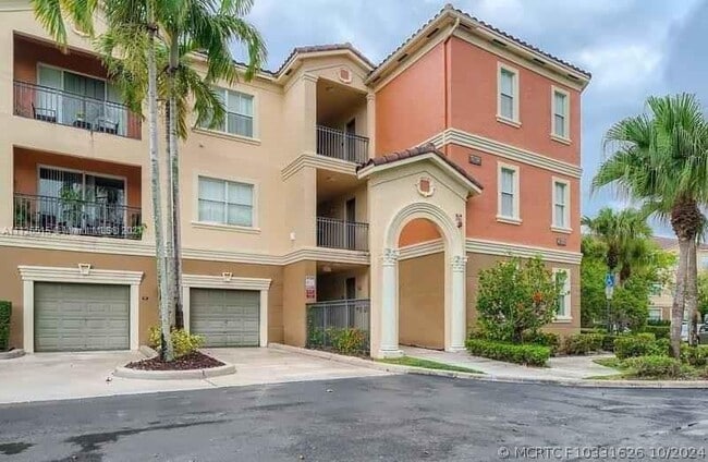 Building Photo - 4700 SW 160th Ave Unit 411