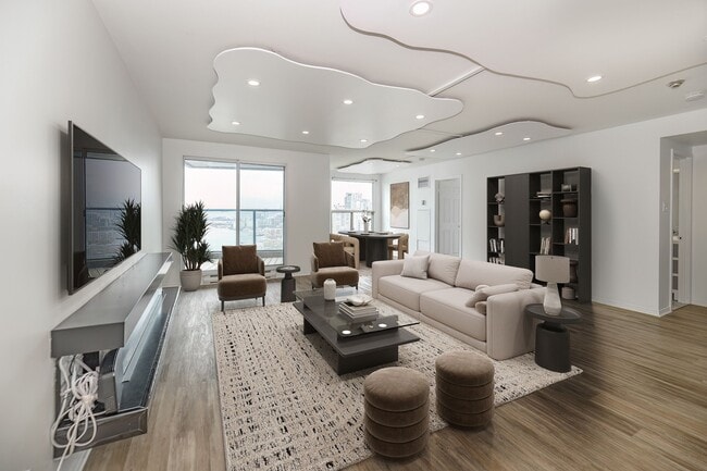 Building Photo - 99 Harbour Square