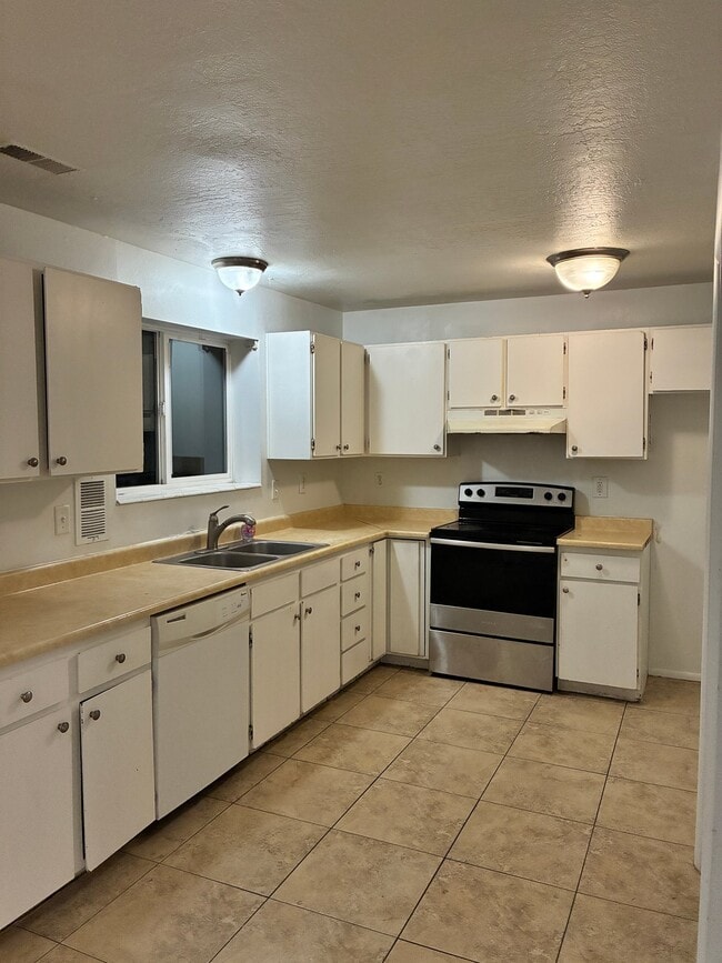 Photo - 1321 E 4200 S Unit 1