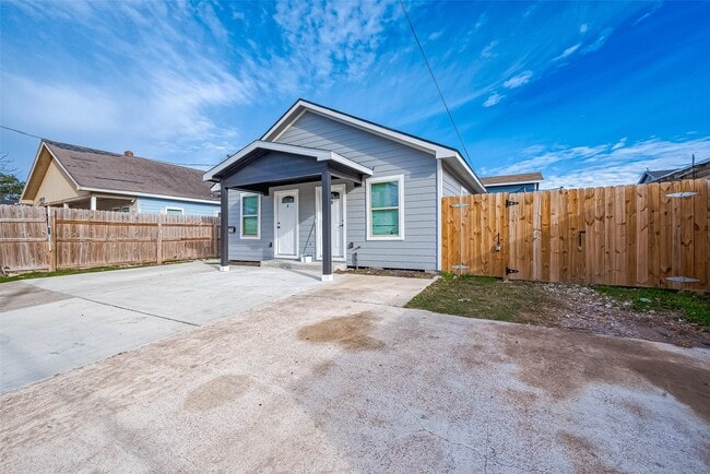 Photo - 6725 Avenue K Unit B