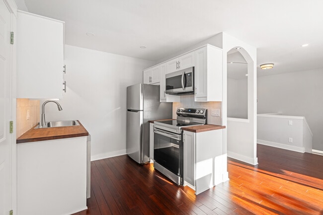 Photo - N6453 Harold St