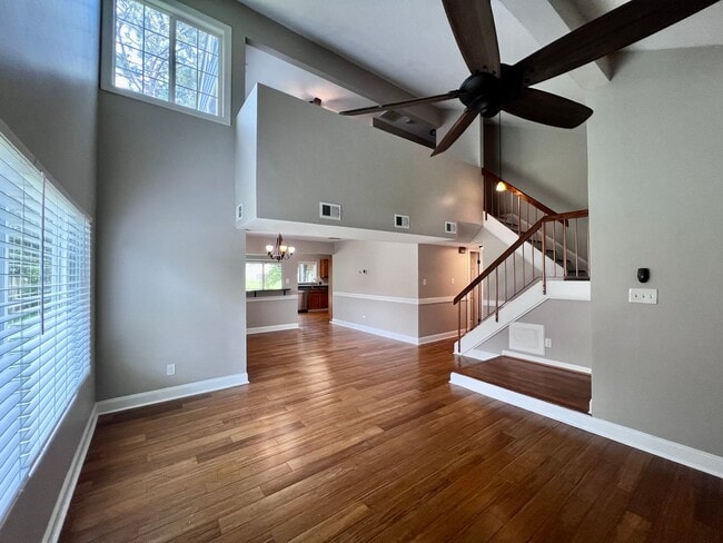 Photo - 684 Orangewood Dr