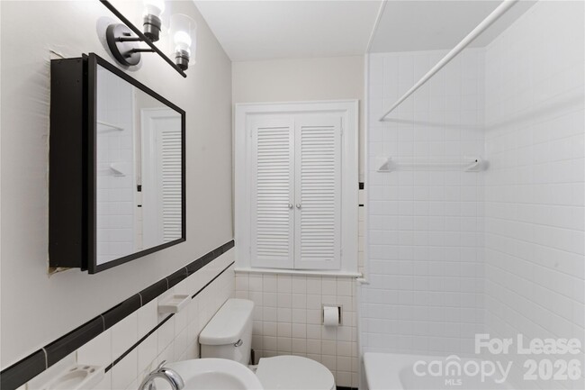 Photo - 2405 Greenland Ave