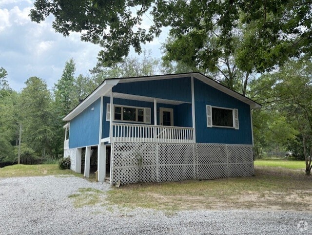 Building Photo - 910 Roundtree Rd Rental
