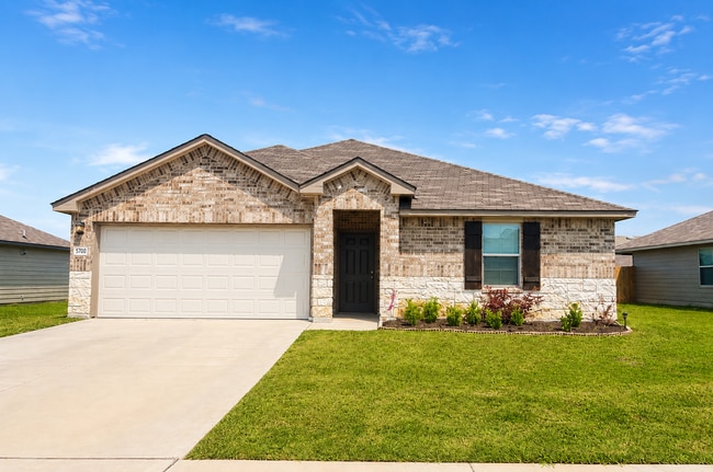 Building Photo - Available for Move-In July 1st