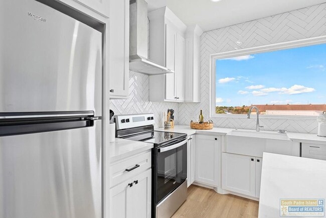 Photo - 111 W Sunny Isle Dr Unit 402