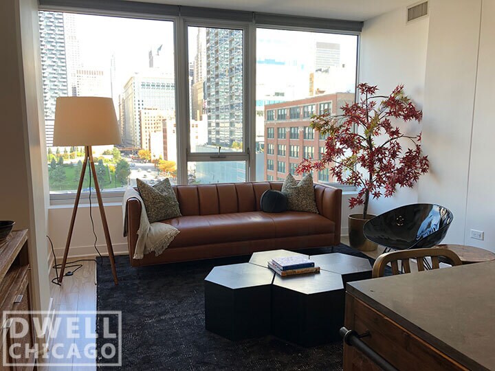 Photo - 751 S Clark St (Chicago, IL)