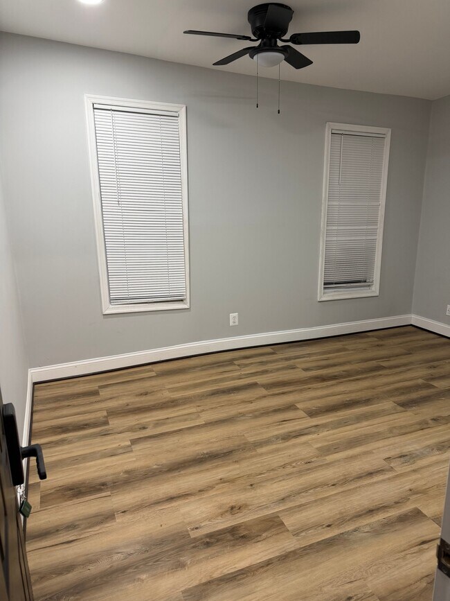 Photo - 3113 Presbury St