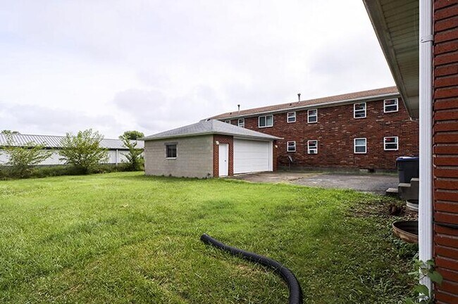 Photo - 4801 Oak Park Dr