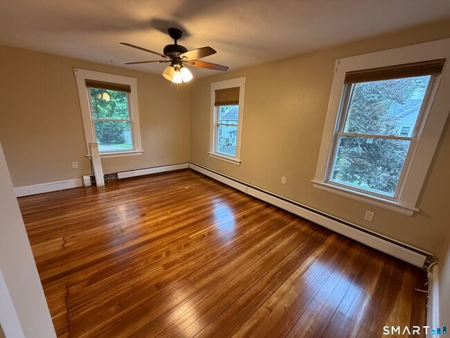 Photo - 285 Hillside Ave