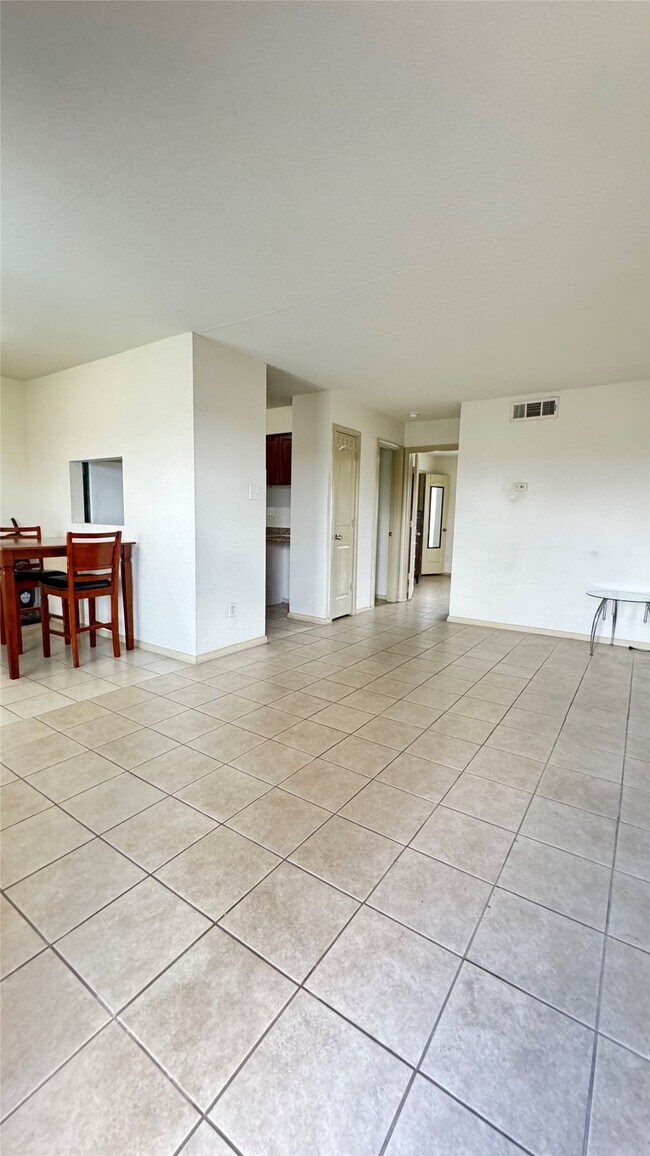 Photo - 10802 Kingspoint Rd