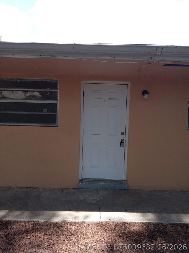 Building Photo - 612 Bayberry Dr Unit 1