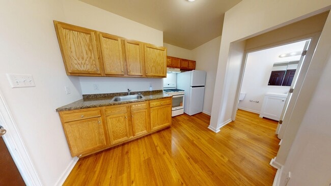 Building Photo - 7322 Idlewild St Unit 1