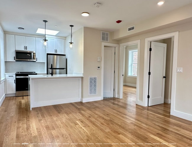 Photo - 66 N Margin St Unidad 4R