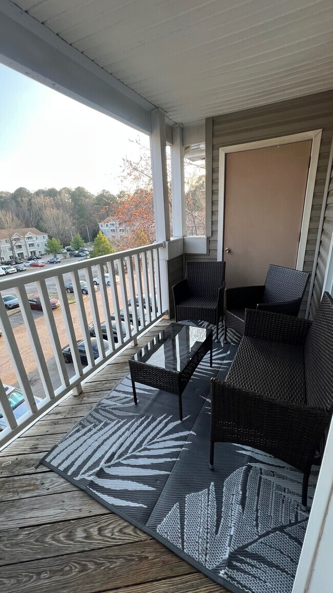 Room in Condo on Collegiate Cir