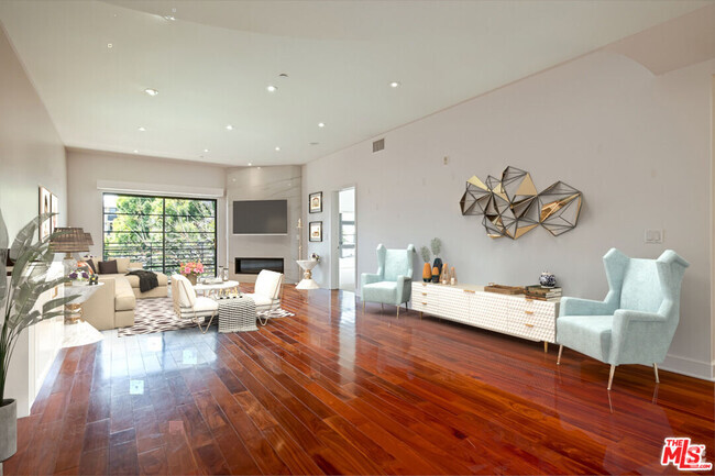 Building Photo - 8788 Shoreham Dr Unit 30 Rental
