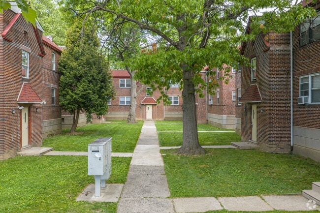 Lawndale Apartments
