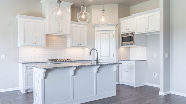 Photo - 8309 Rainier St