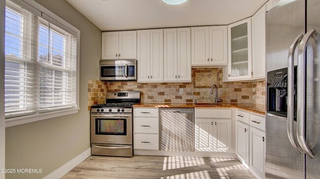 Photo - 60 County Rd