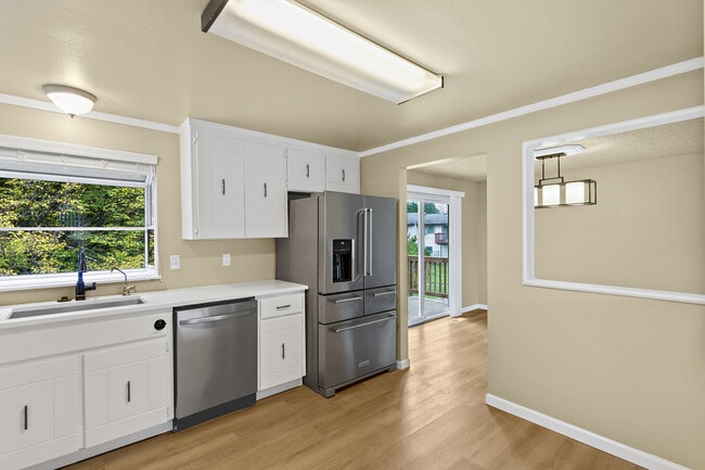 Photo - 6021 98th St NE