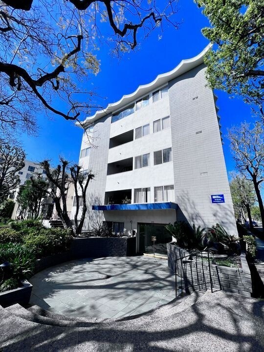 Photo - 351 N Palm Dr