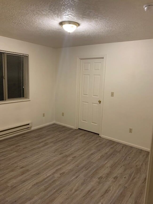 Photo - 705 Benjamin Ave