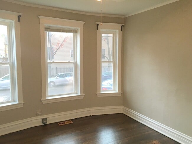 Photo - 1931 W Summerdale Ave Unidad 5317 1