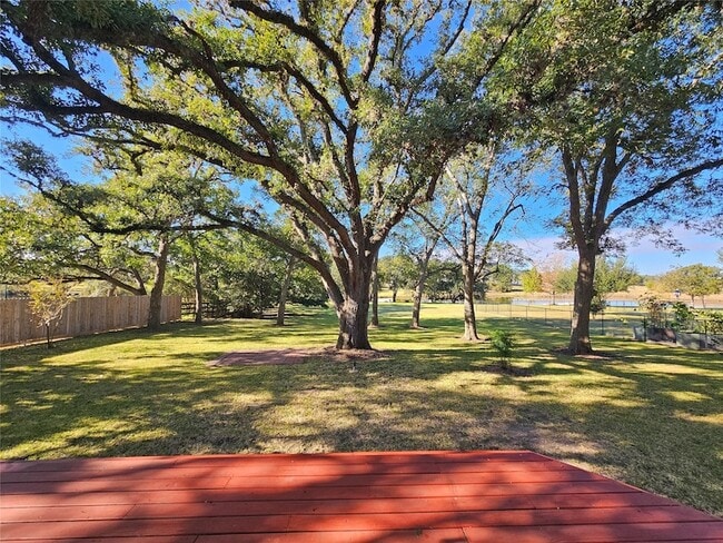 Photo - 603 Landrum