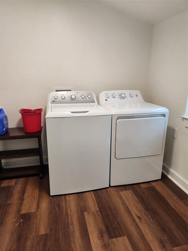 Photo - 1513 McLain St