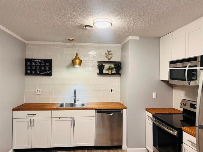 Photo - 2524 Drayton Dr