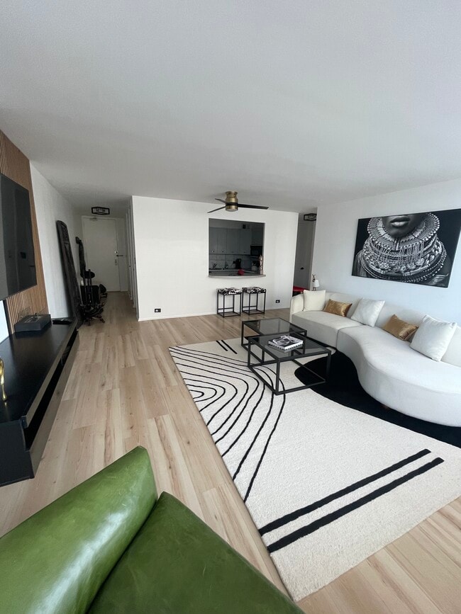 Photo - 4800 S Chicago Beach Dr Unit FURNISHED--On the Lake